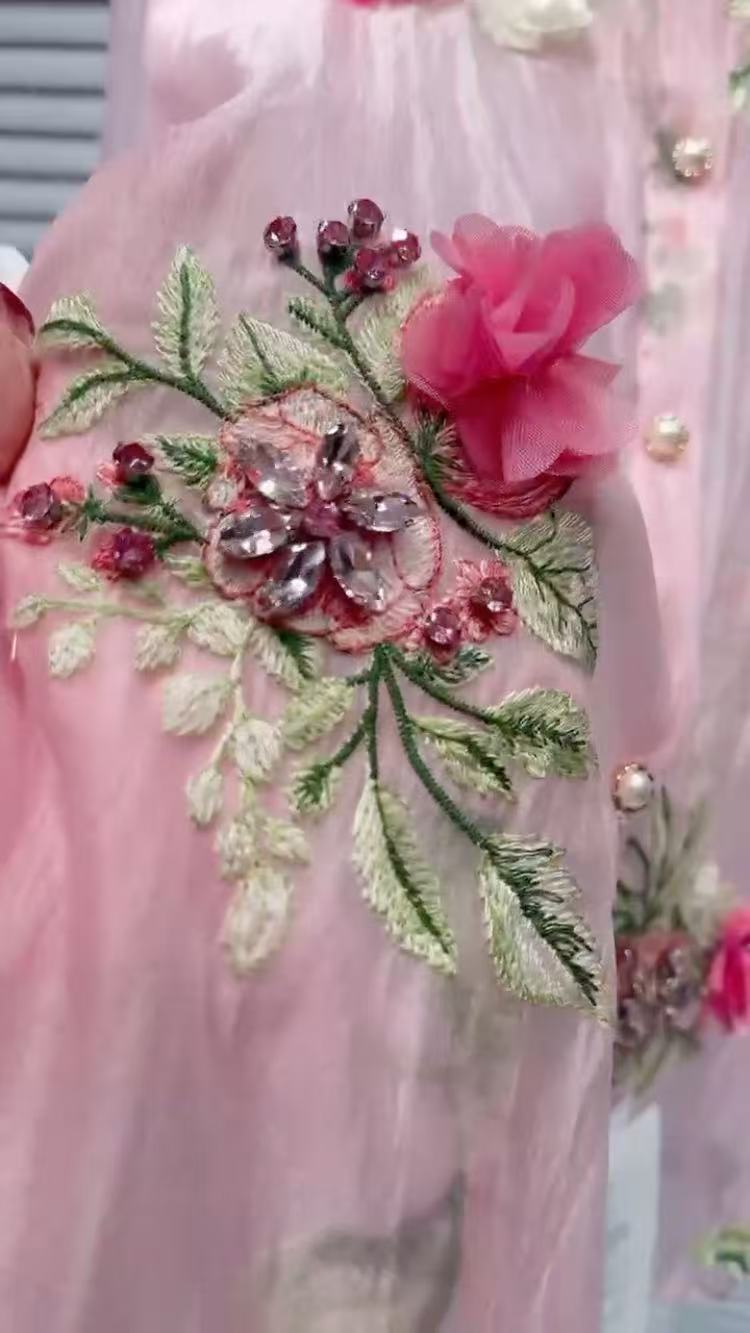 Luxury Style Flowers Embroider - đánh giá và giá Luxury Lifestyle Women